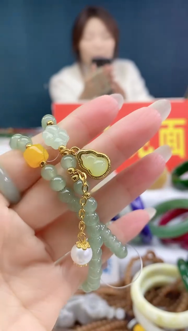 【闪购商品】石英质玉手链未镶嵌8