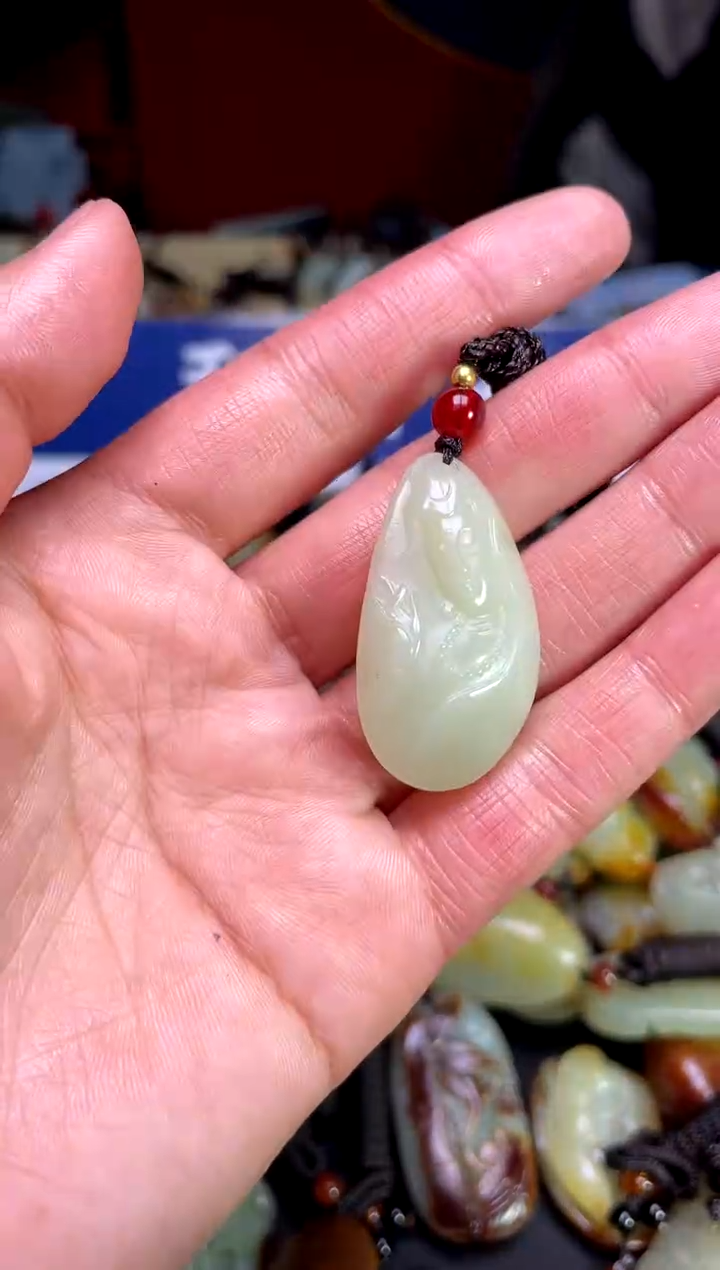 【闪购商品】和田玉颈饰未镶嵌1