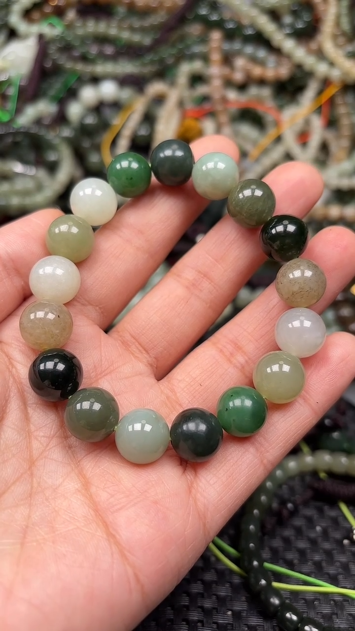 颈饰未镶嵌和田玉2