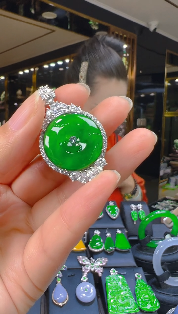 翡翠银S925镶嵌吊坠(赠链)032（多样性发其一）