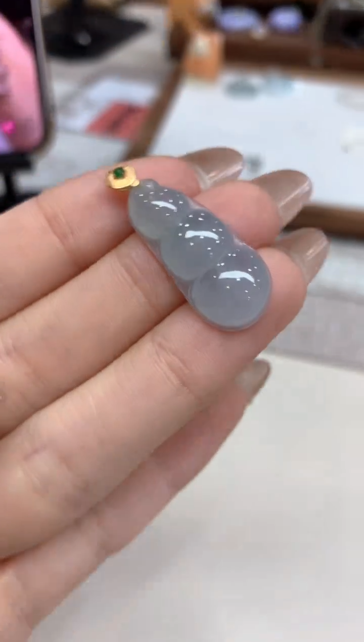 【闪购商品】翡翠吊坠(不含链)18K金镶嵌豆子