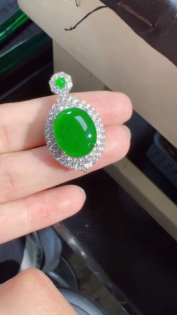 【闪购商品】定制翡翠未镶嵌吊坠商品多样性发货1