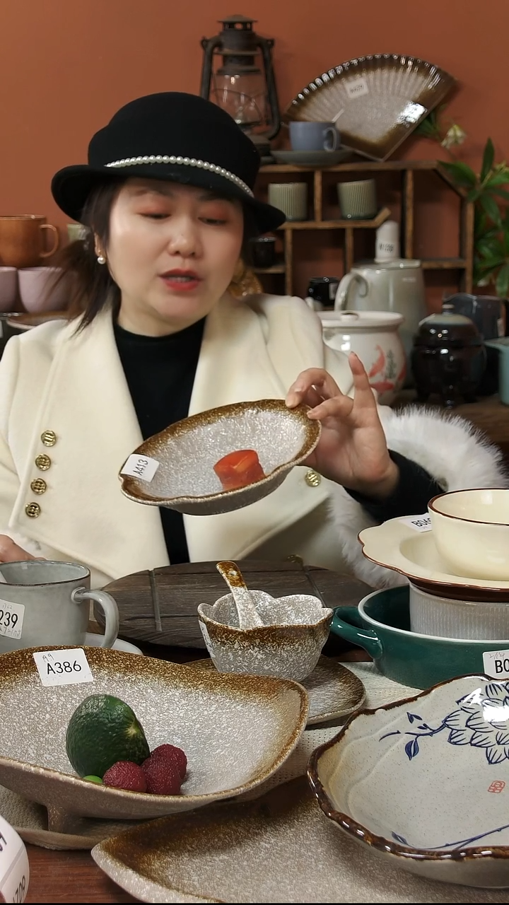 陶瓷A413 一只陶瓷粗陶花边深盘20*4可能微瑕