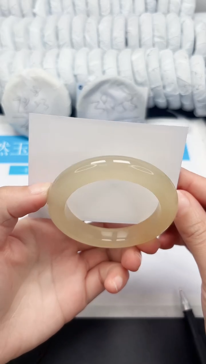 【闪购商品】石英质玉手镯未镶嵌412-54.7
