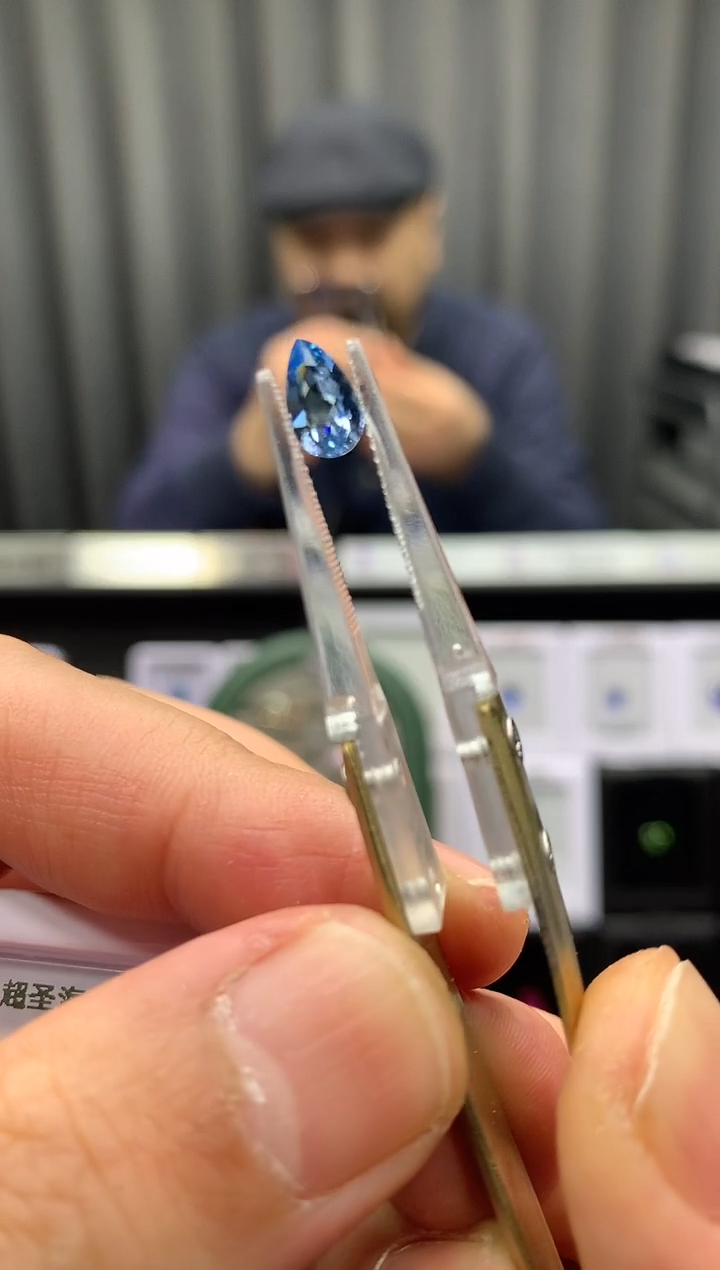 【闪购商品】海蓝宝石笔搁未镶嵌0.62ct 21