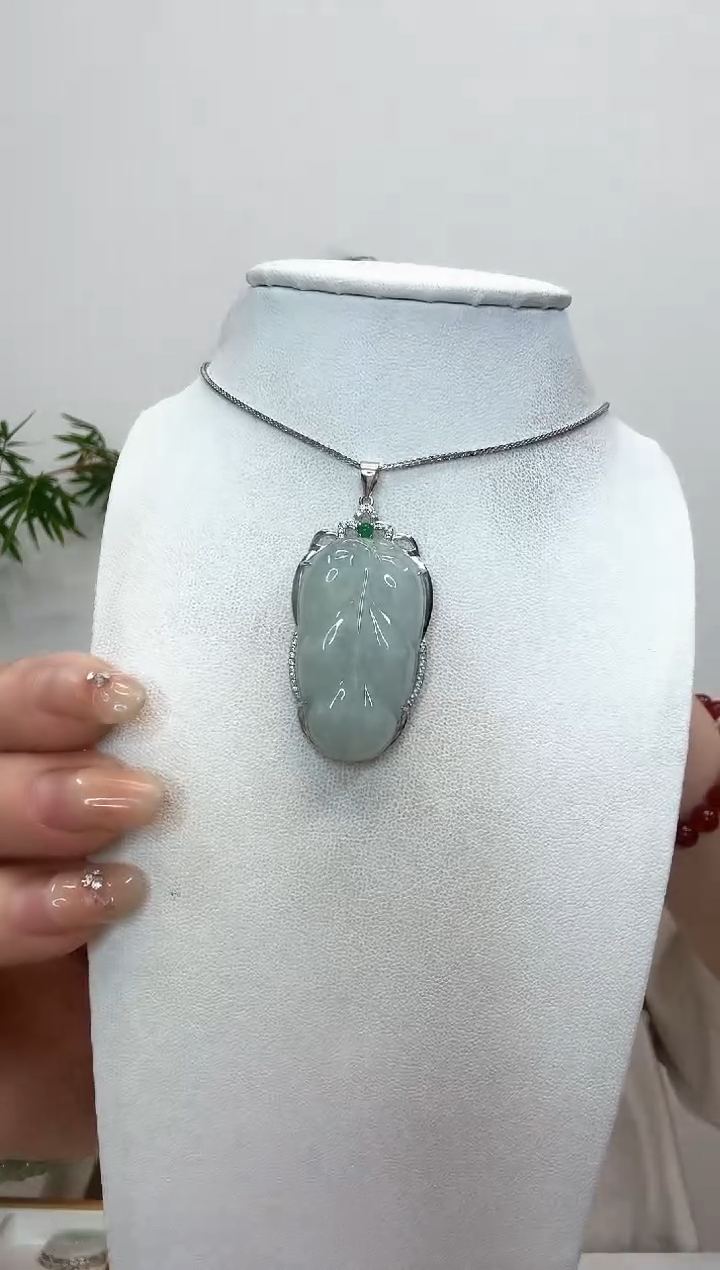 翡翠银S925镶嵌吊坠(赠链)叶子
