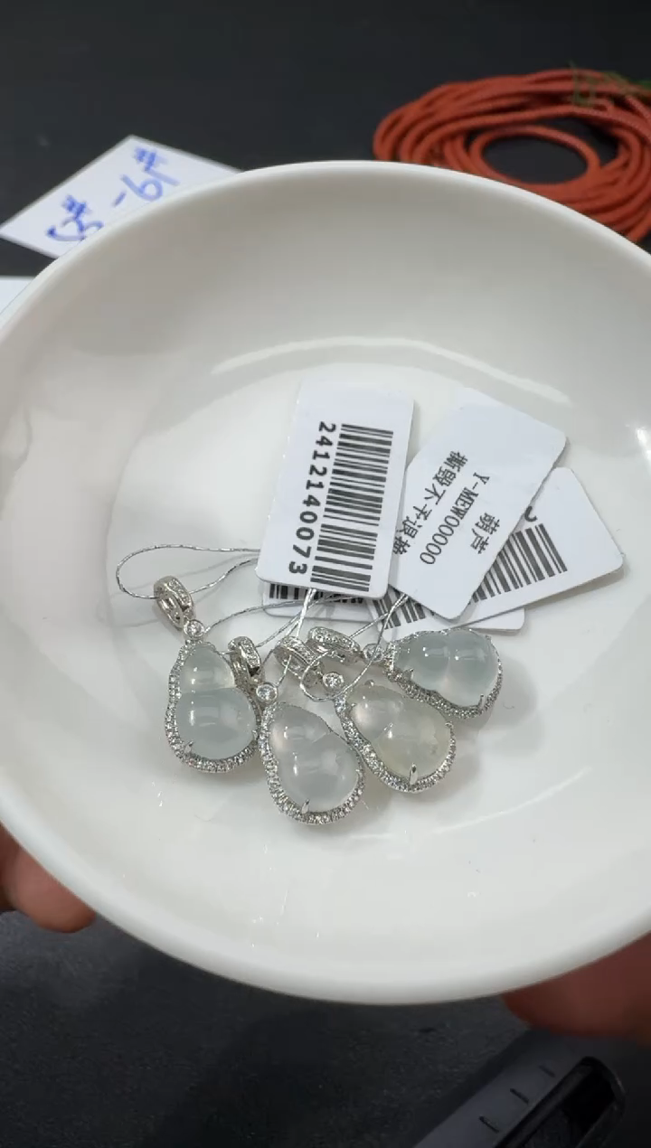 【闪购商品】翡翠颈饰18K金镶嵌S0311-S61-0723多样性一件