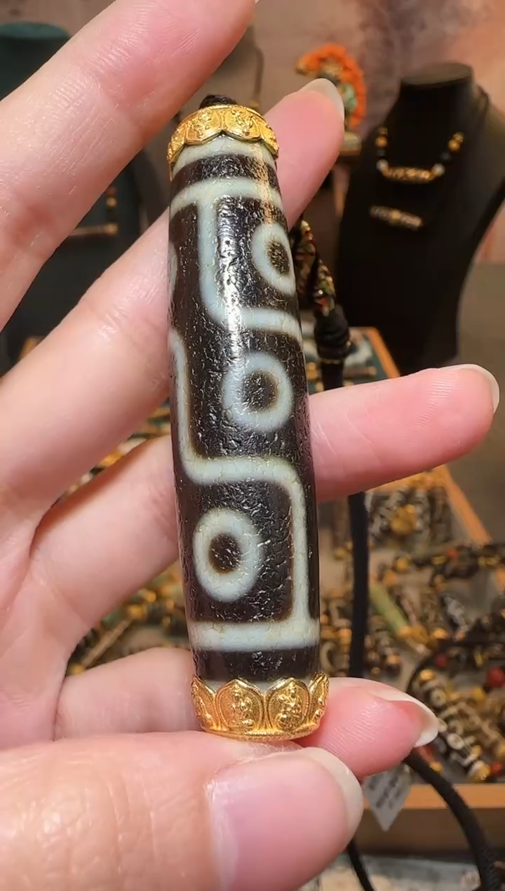 【闪购商品】玛瑙吊坠18K金镶嵌吊坠