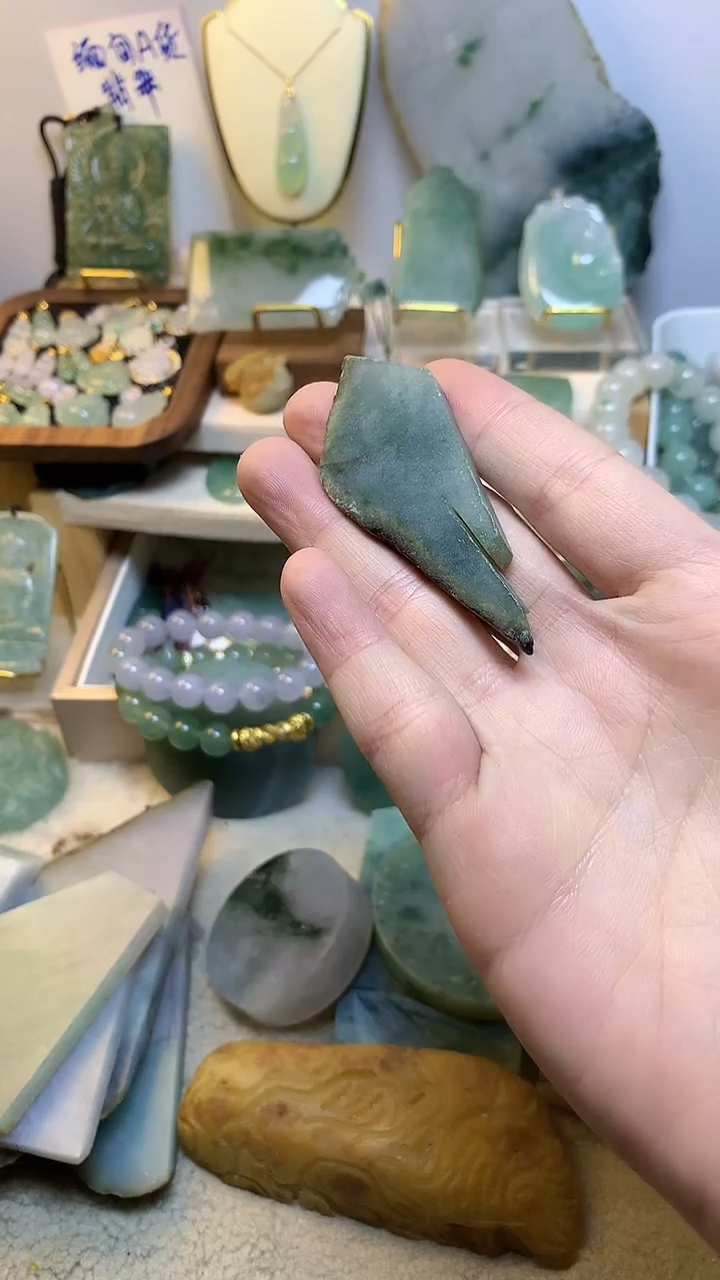 未镶嵌挂件翡翠 缅甸A货翡翠，没有运费险