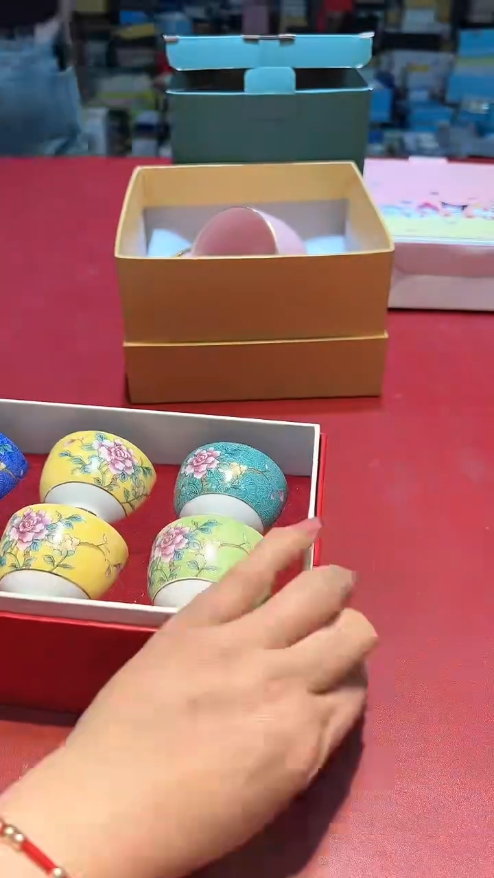 【闪购商品】瓷片锅碗瓢盆一件不剩