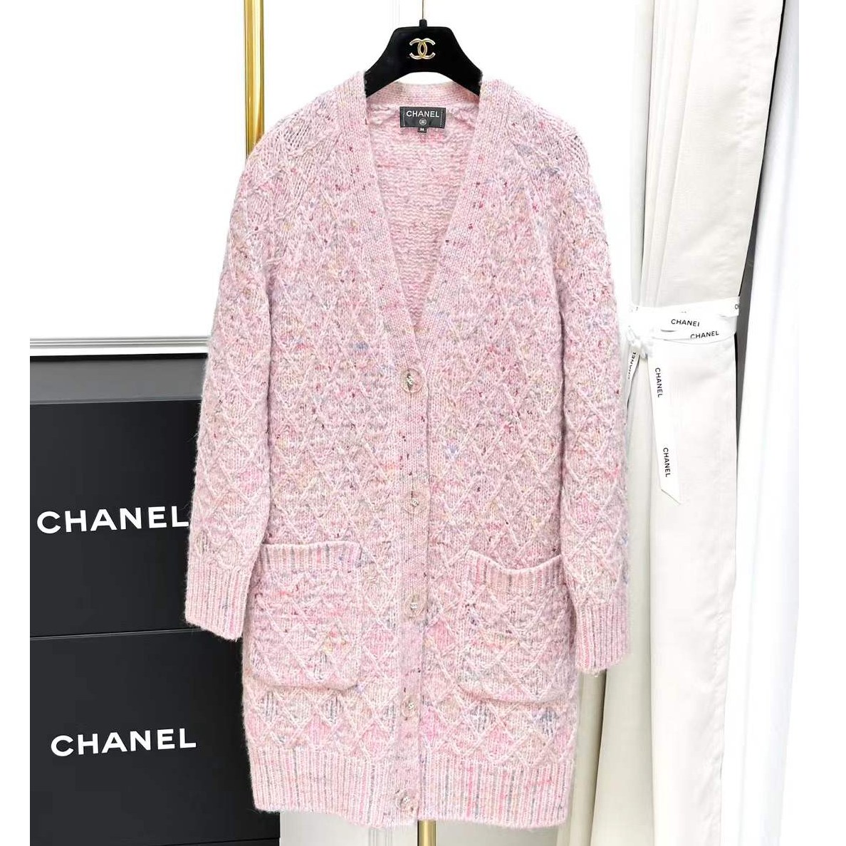 99新 Chanel/香奈儿 36码17A大都会粉色混色拼彩色亮片长款开衫