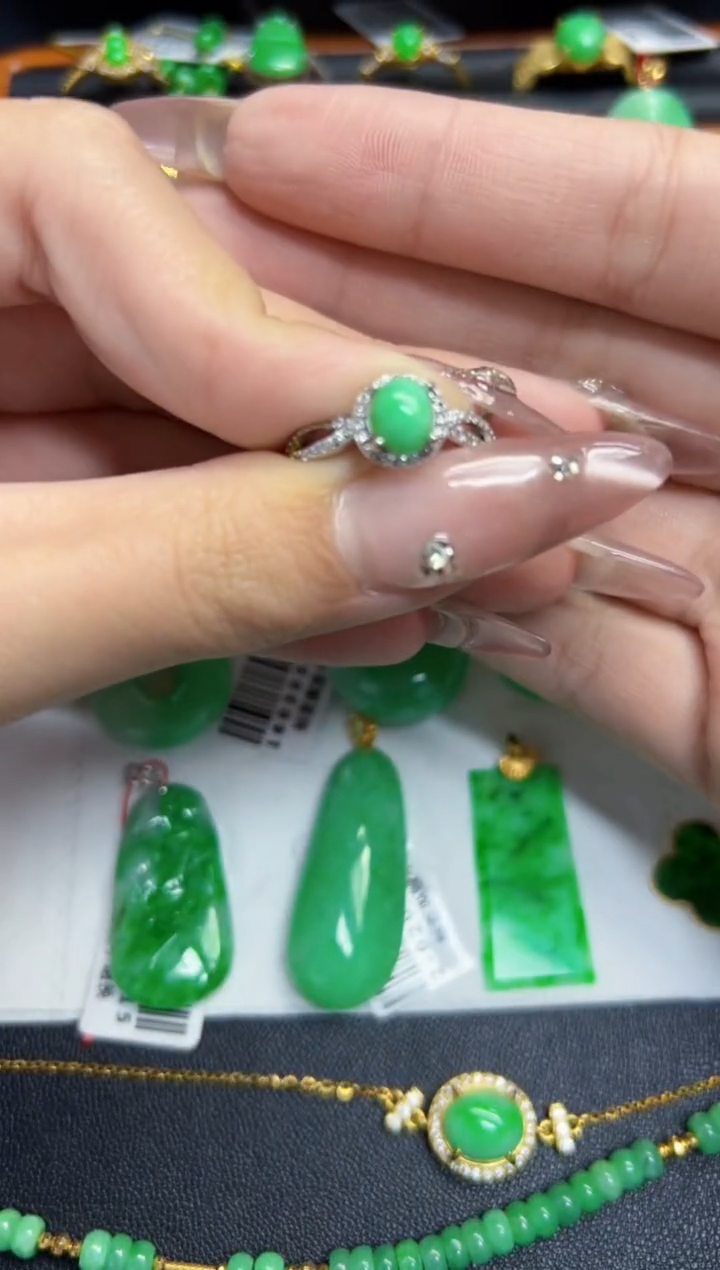 【闪购商品】翡翠戒指银S925镶嵌Y缅料A货/多样性发货/一件