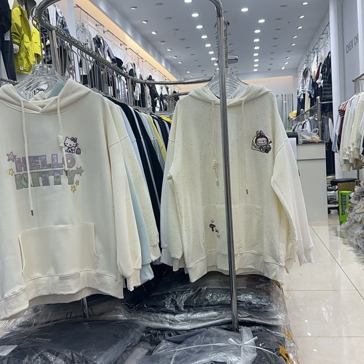 5辰辰童装批发【各种高端尾货衣服喜欢的根据编码下单