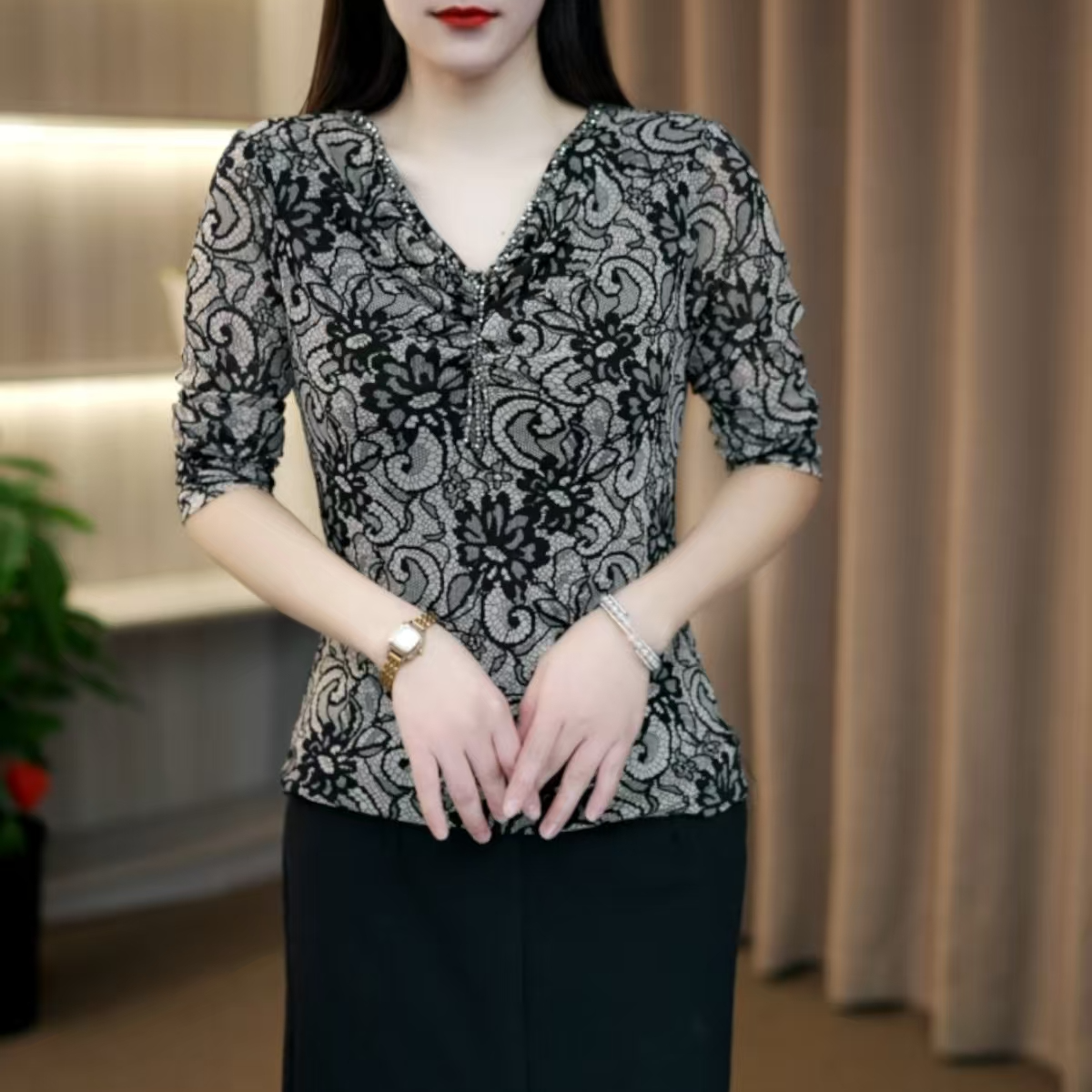 秋冬长袖T恤时尚宽松V领气质显瘦网红设计感小衫上衣修身衣服30