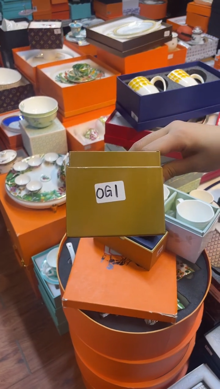 杯鸿辉家品牌瓷器，京东包邮！