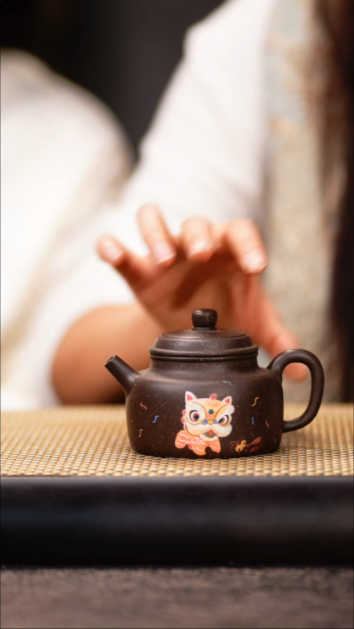 ZCY107紫玉金砂 醒狮德钟