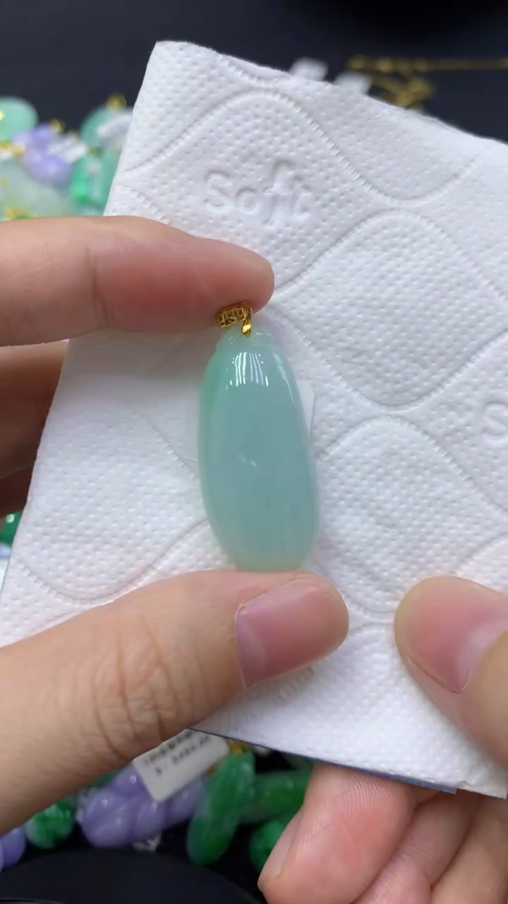 颈饰未镶嵌翡翠天然缅甸翡翠A货