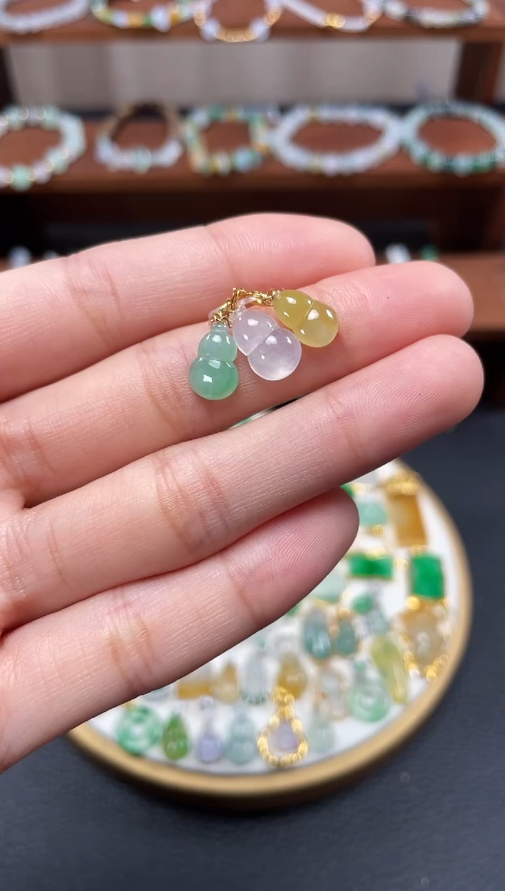 【闪购商品】翡翠吊坠(不含链)18K金镶嵌3个   JK714