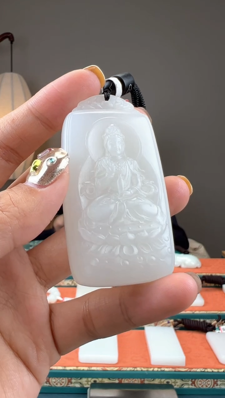 【闪购商品】和田玉颈饰未镶嵌1