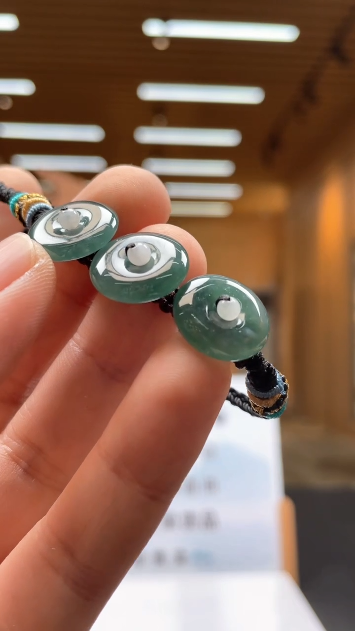 翡翠未镶嵌颈饰********31