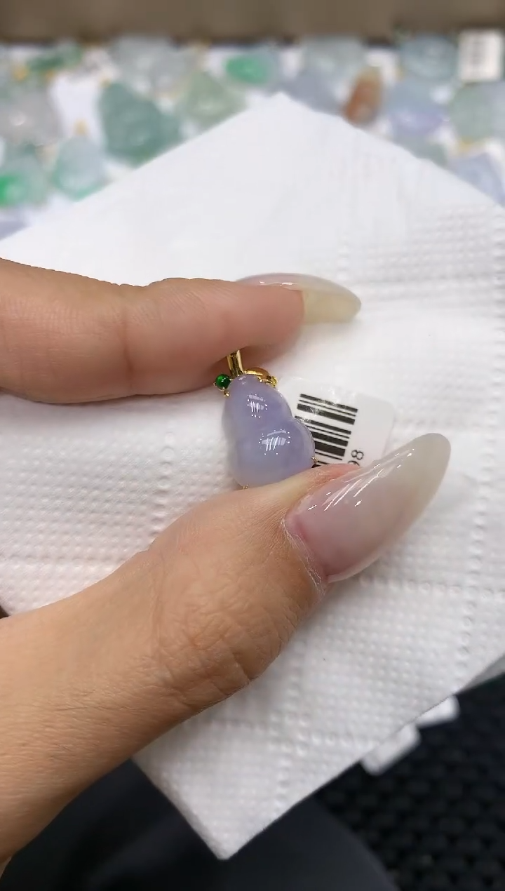 颈饰18K金镶嵌翡翠111111111111