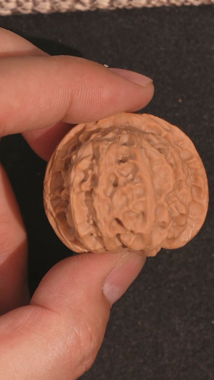 【闪购商品】文玩核桃把件苹果园40全品