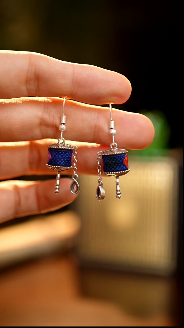 刺绣私人定制苗族手工Q155