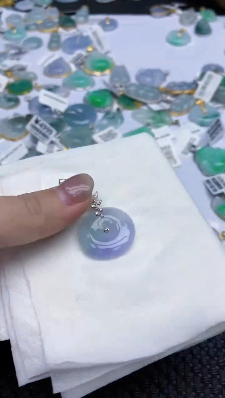 【闪购商品】翡翠颈饰18K金镶嵌天然翡翠A货