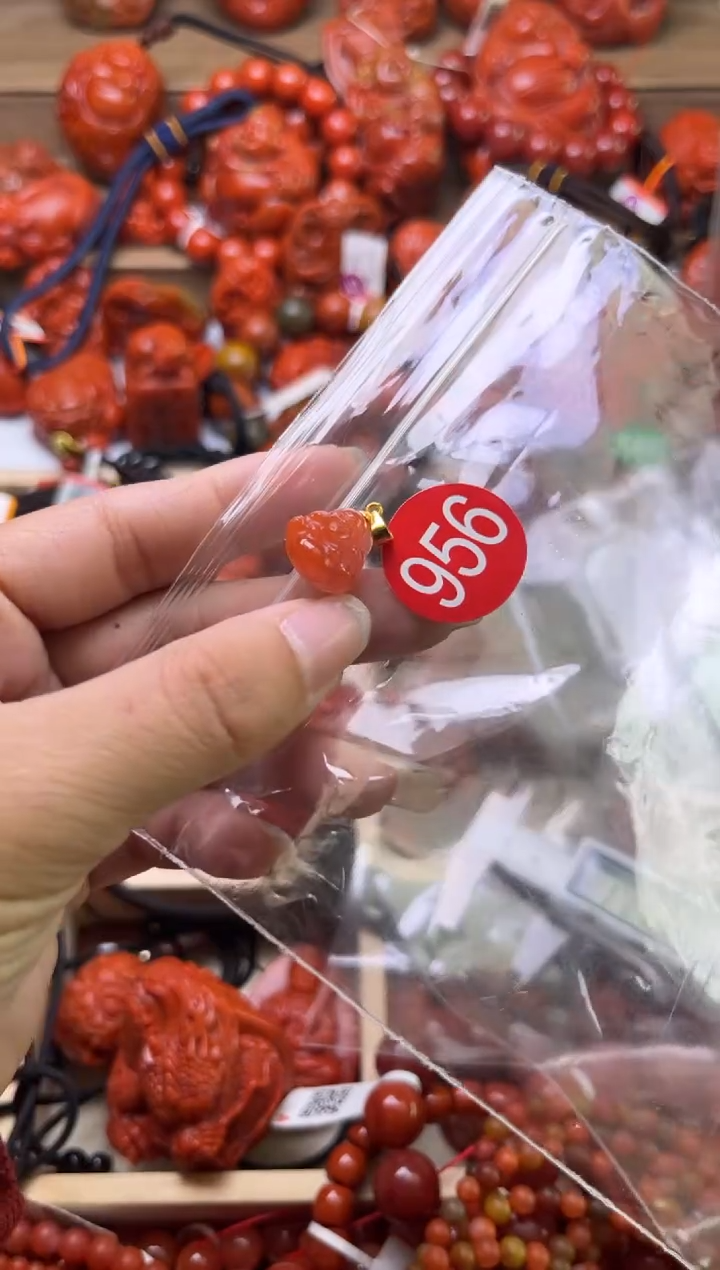 【闪购商品】南红玛瑙珠宝奇石未镶嵌956