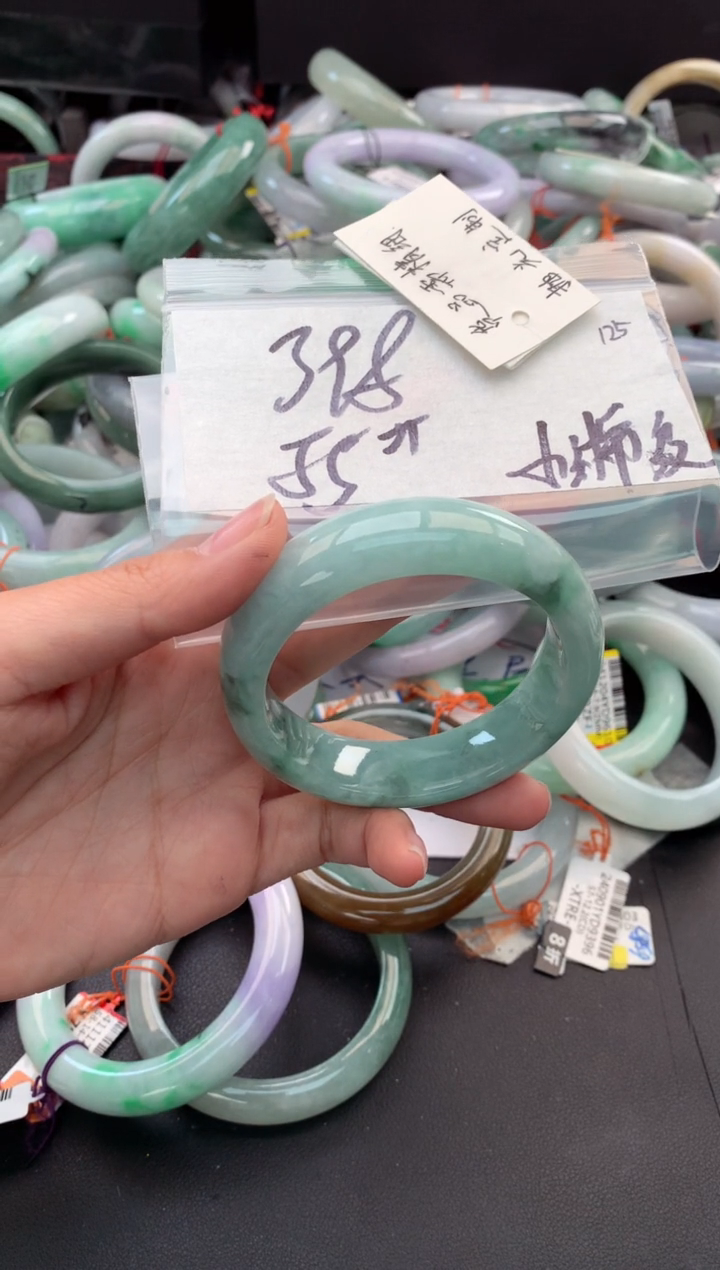 【闪购商品】定制翡翠未镶嵌毛货需精细抛光+多人