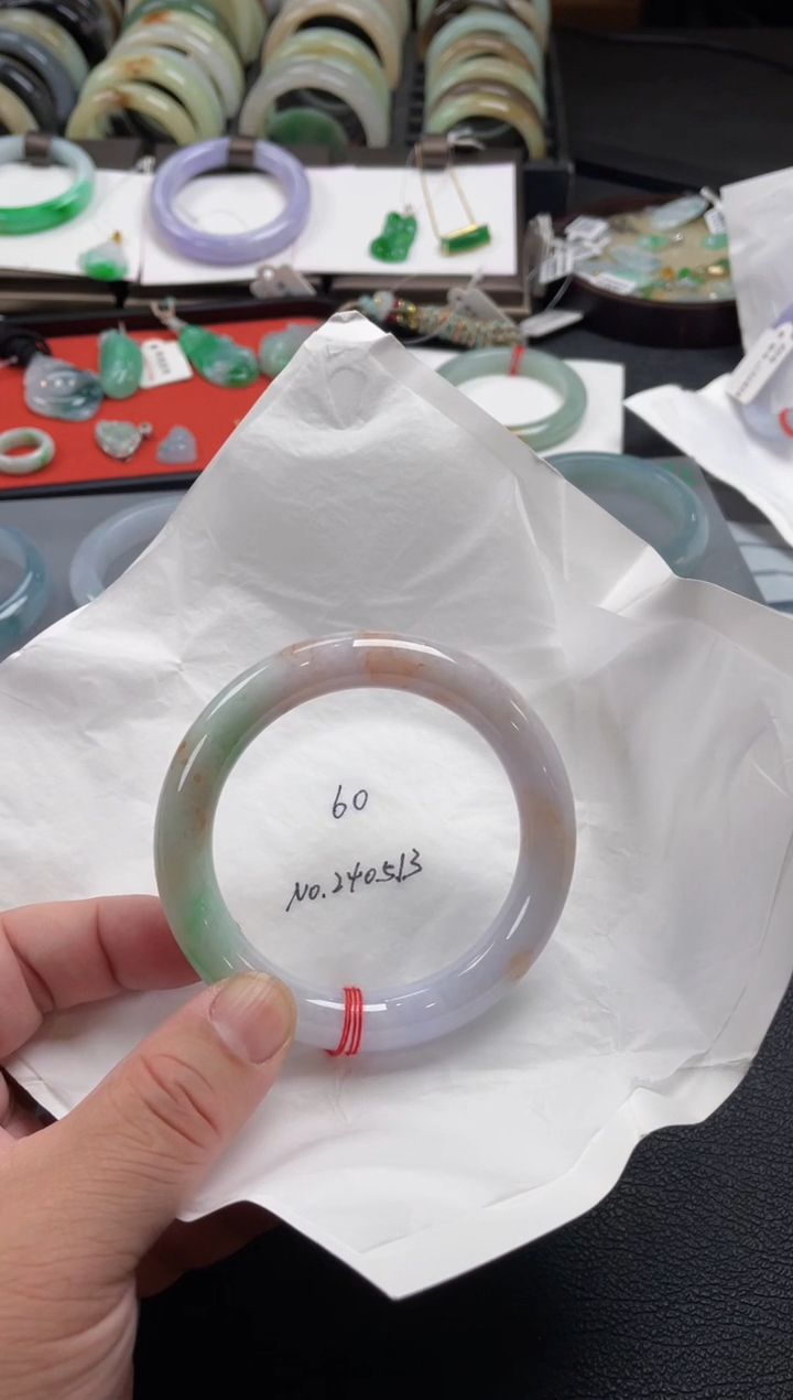 【闪购商品】翡翠手镯未镶嵌60圈口