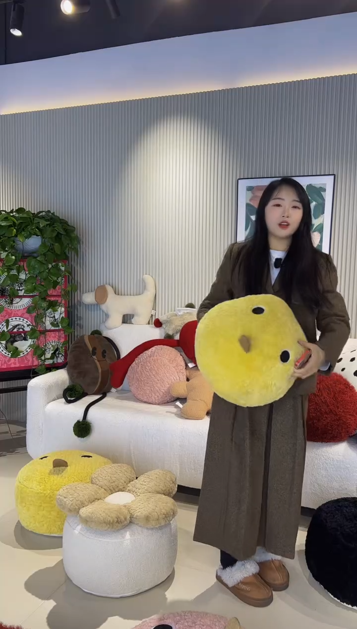 【闪购商品】复合糯米鸡绒布异形抱枕（含芯）-嘟嘟黄