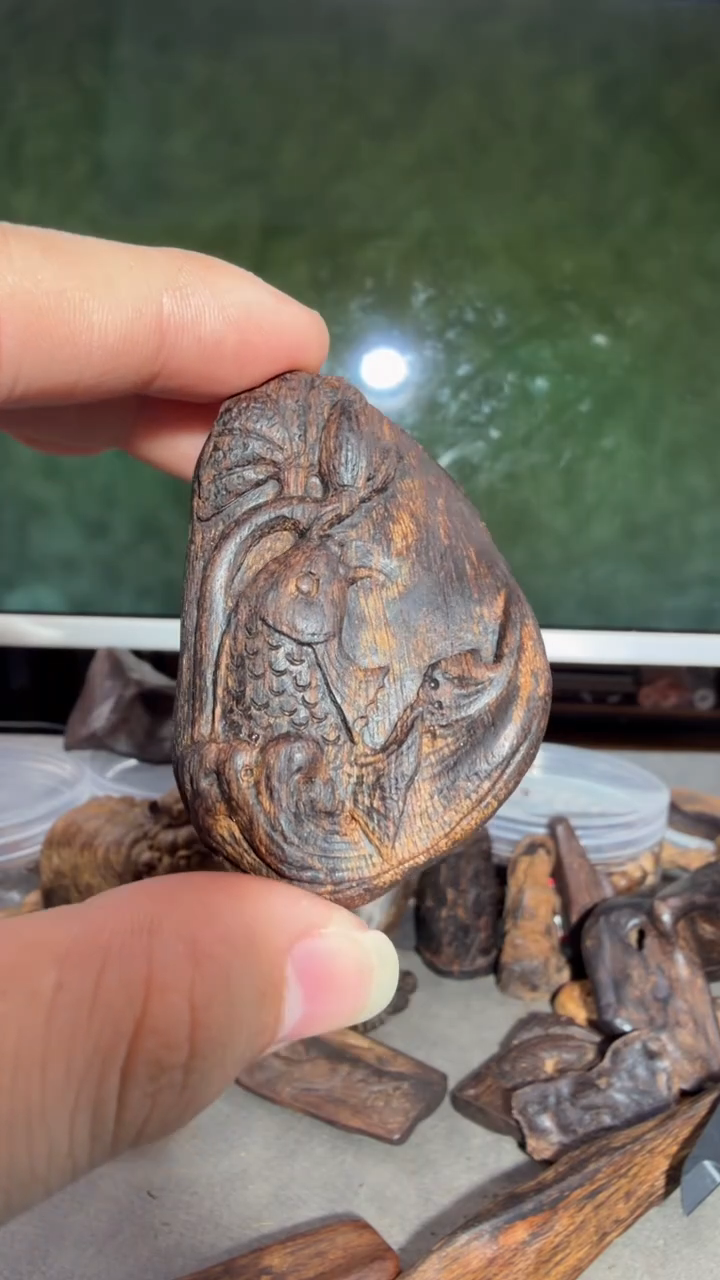 沉香吊坠多样性发一
