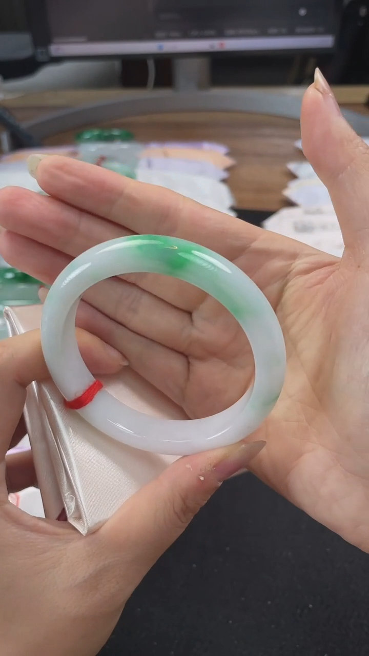 翡翠手镯未镶嵌27号-55.7正圈/MY/3