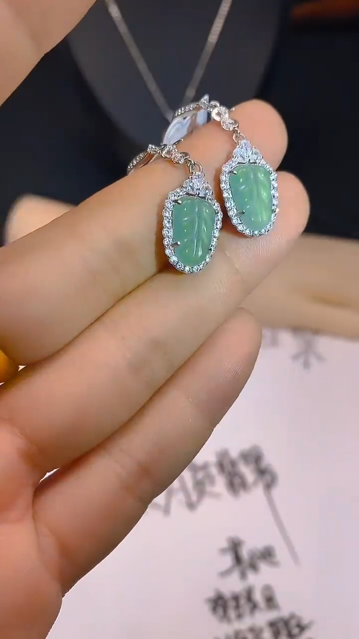 【闪购商品】翡翠耳饰未镶嵌天然A货翡翠随机多样性发货