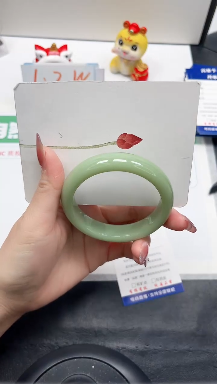 【闪购商品】石英质玉手镯未镶嵌112-58.7
