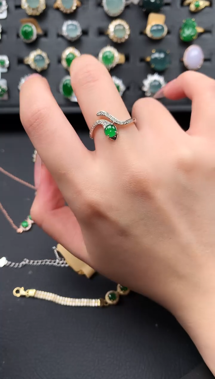 【闪购商品】翡翠戒指银S925镶嵌512341