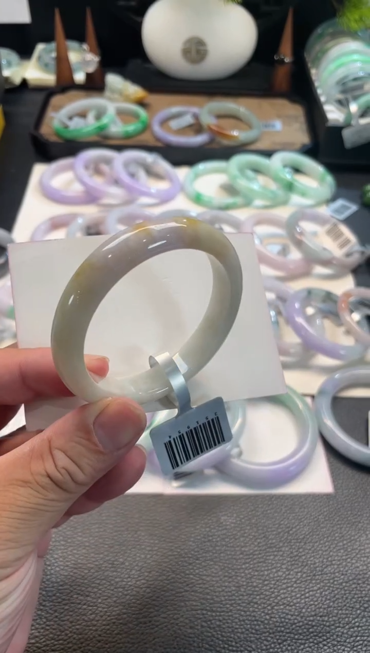 未镶嵌手镯翡翠21号链接 有纹裂 53.5正圈