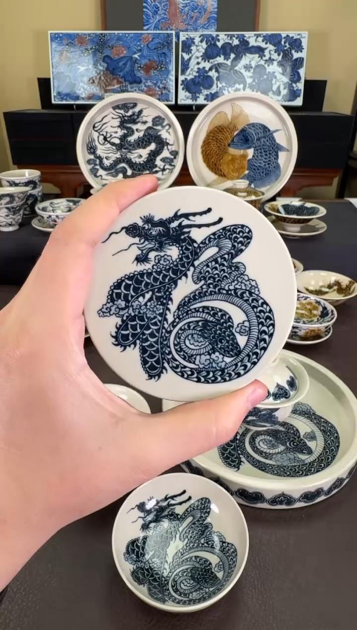 【闪购商品】二号釉龙蛇纹盖置