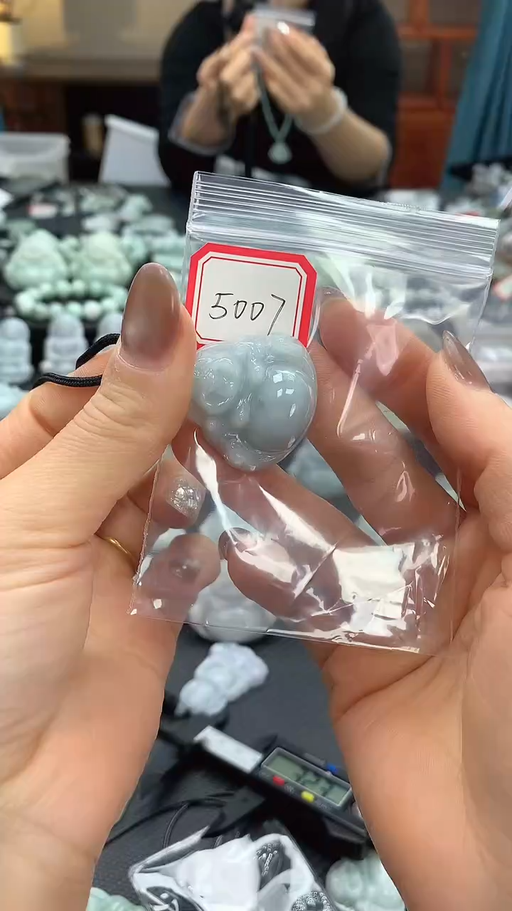颈饰未镶嵌翡翠佛公5007
