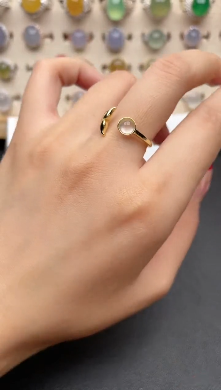 【闪购商品】翡翠戒指银S925镶嵌一物一证一礼盒