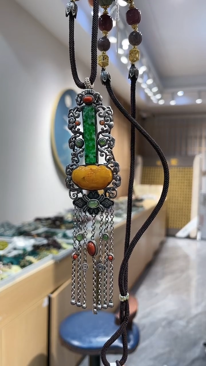 【闪购商品】翡翠颈饰未镶嵌吊坠