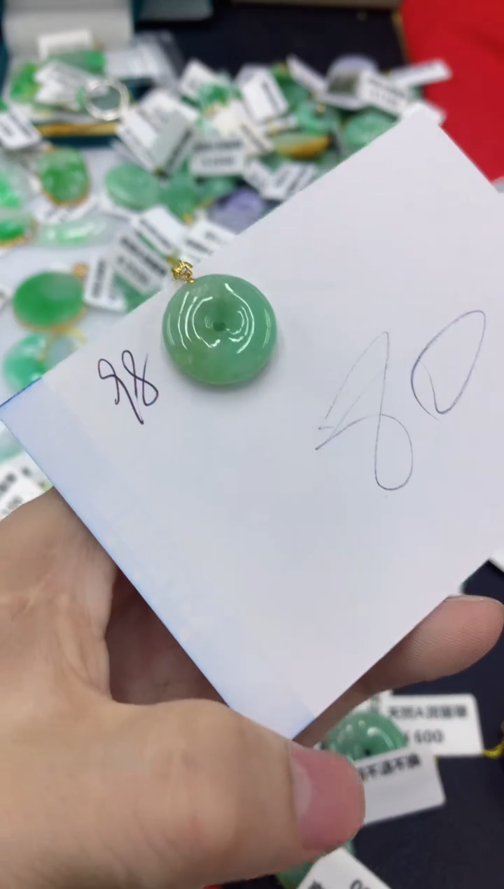 【闪购商品】翡翠颈饰18K金镶嵌1111111111