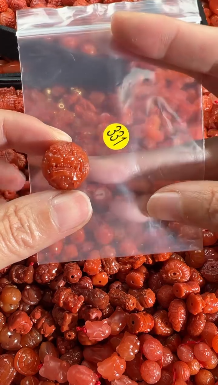 【闪购商品】南红玛瑙颈饰未镶嵌1