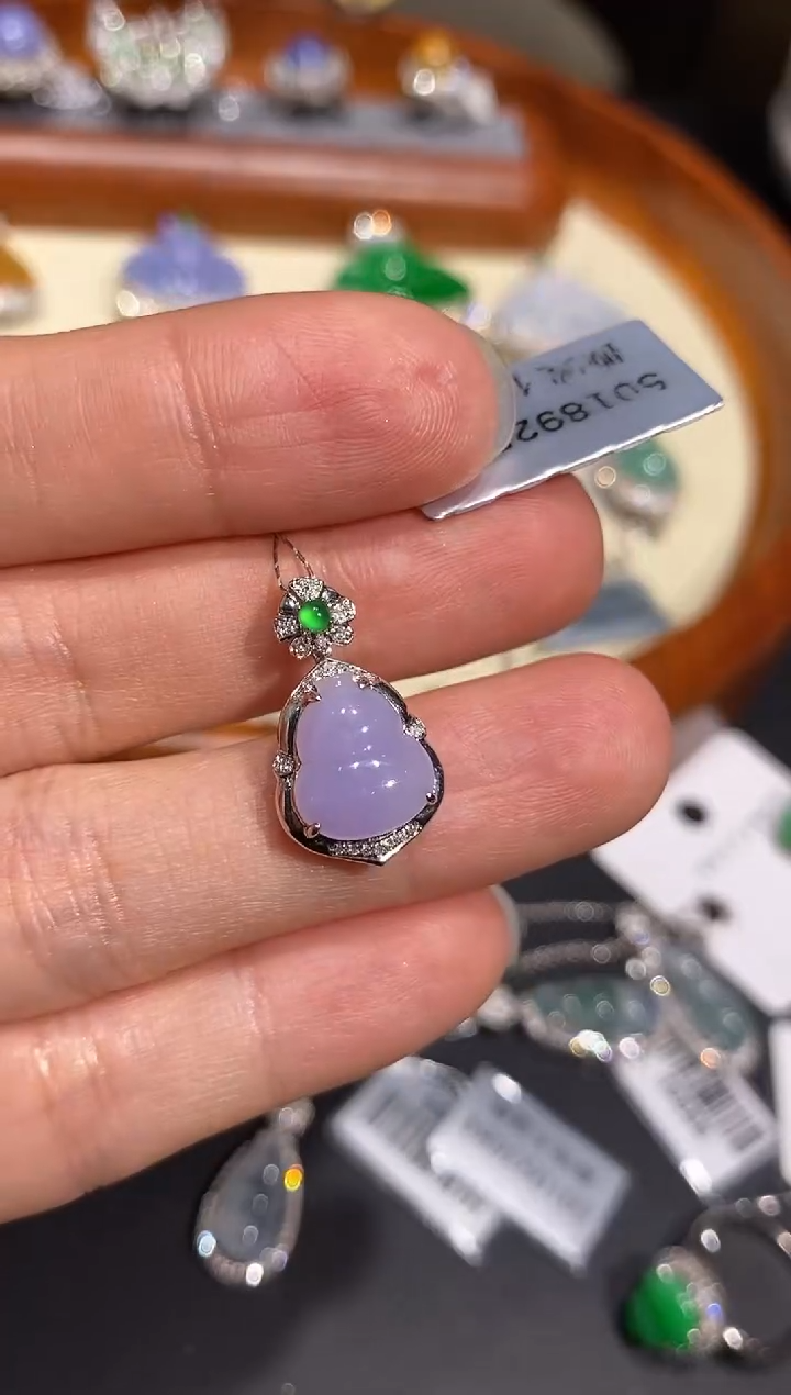 【闪购商品】翡翠颈饰18K金镶嵌吊坠