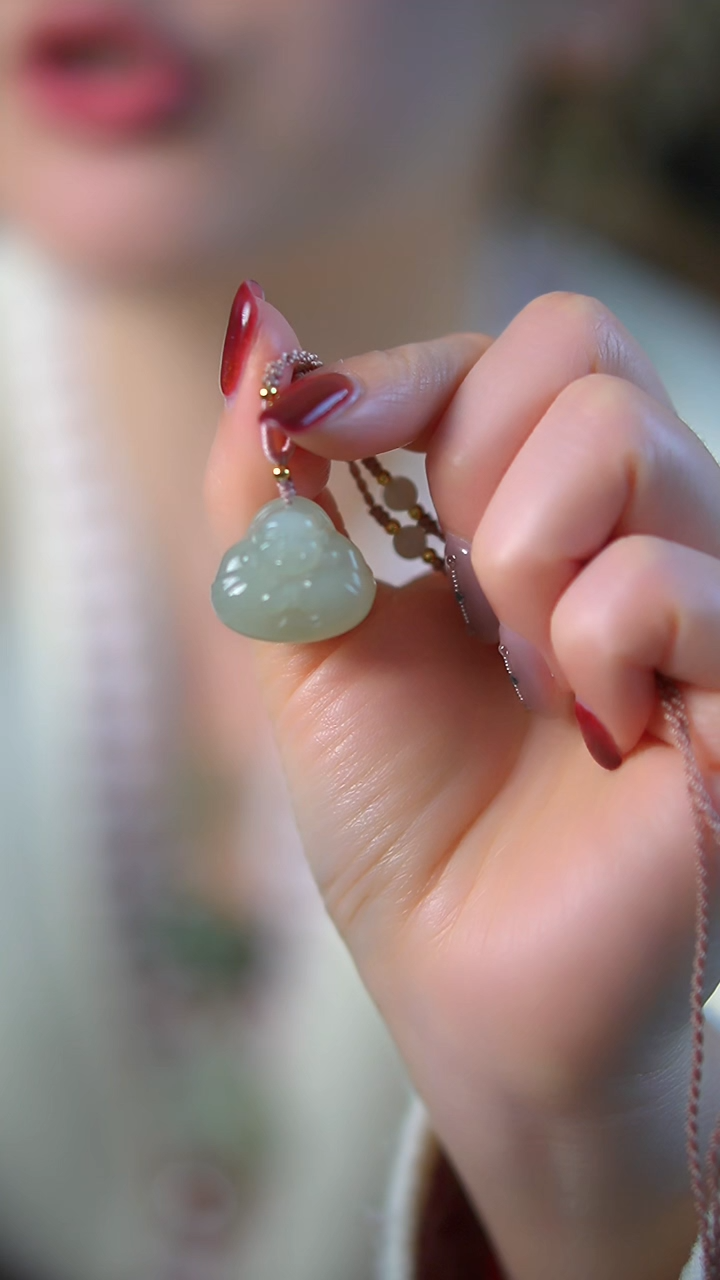 【闪购商品】和田玉耳饰未镶嵌抱抱佛