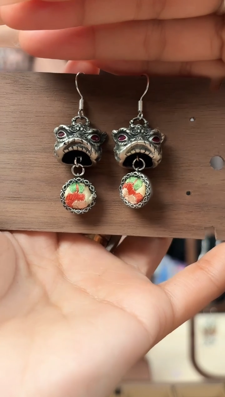 【闪购商品】织绣艺枝独秀手工饰品166