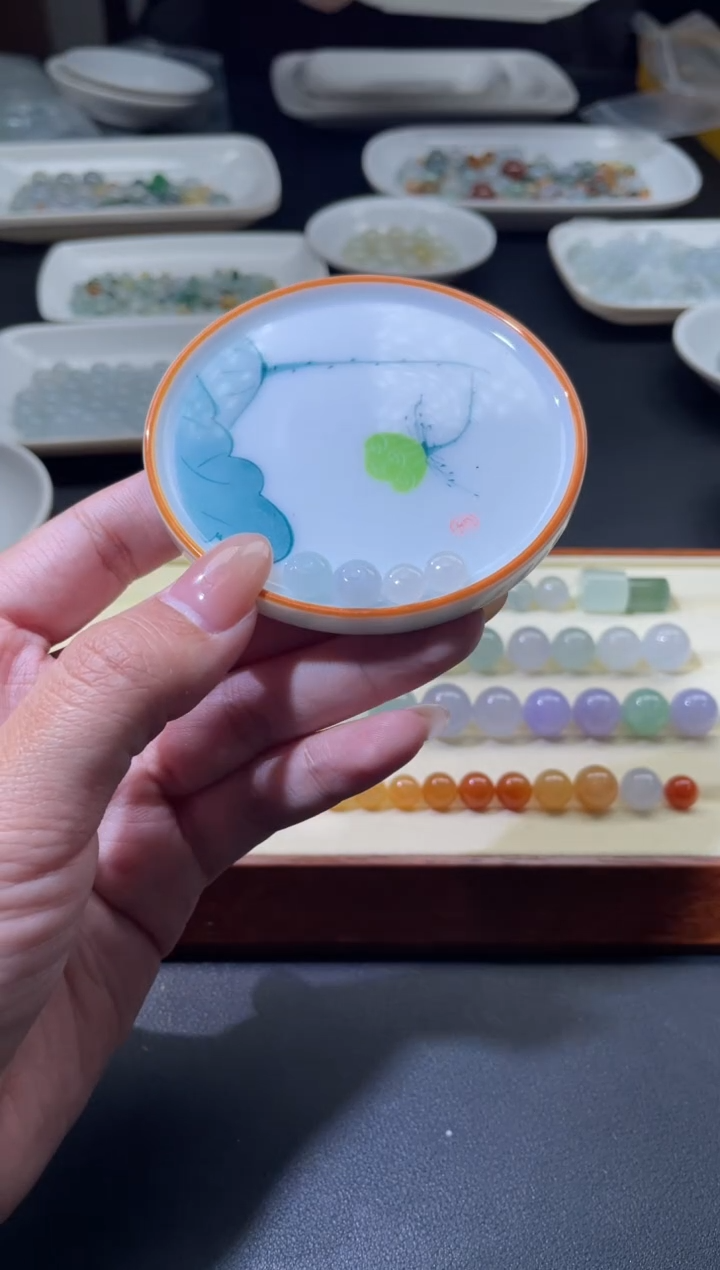 颈饰未镶嵌翡翠?**?翡翠净货