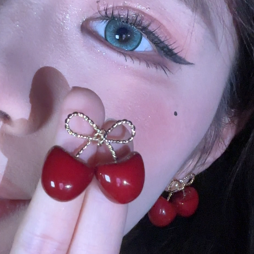 合金树脂耳饰 少女甜美简约风可爱红色樱桃简约耳钉秋冬圣诞元旦