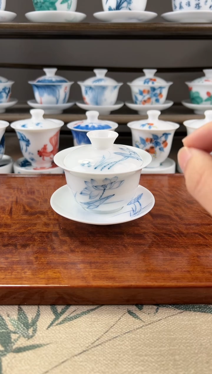 微瑕素莲130ml三才盖碗